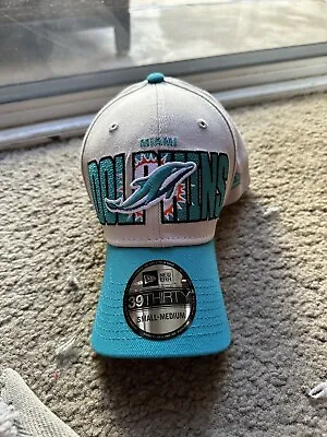 New Era Miami Dolphins NFL 2023 Draft 39THIRTY  Flex-Fit Hat ~ Stone/Aqua ~ S/M • $23