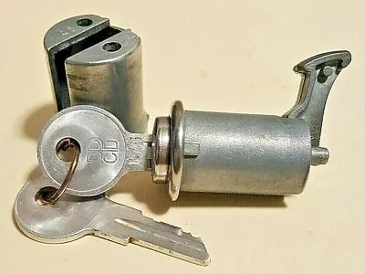 1959 60 Mopar Valiant 1960 61 Dodge Lancer Glove Box Lock W/ DPCD Keys NOS • $32.95