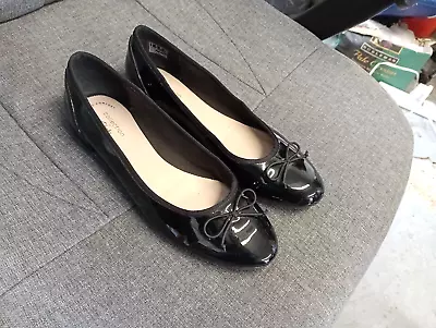 Clarks Ultimate Comfort Black Patent Leather Ballerina Shoes Size 6/39.5 • £4.99