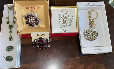 Macys Jewelry Lot Brooch  Keychain Necklace Earings Monet 2028 • $34.99