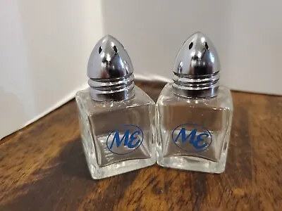 Midwest Express Airlines Milwaukee Salt & Pepper Monagram Glass With Metal Top  • $16.99