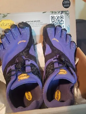 Vibram Fivefingers Spyridon • $70