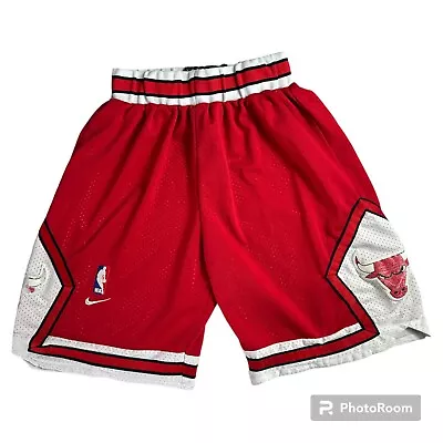 Chicago Bulls Vintage Home Red Court Replica Shorts Size Large • $5