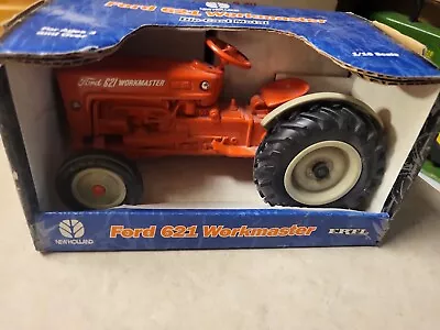 Vintage 1999 Ertl 1:16th Scale Ford 621 Workmaster Tractor #13529 Red NIB • $45