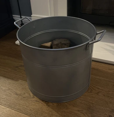 £30 • Buy Large Round Galvanised Metal Planter Tub Plant Flower Pot Garden COLLECT BERKS
