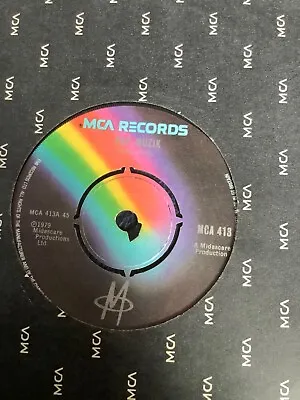£3.79 • Buy M.      POP MUZIK.          7” Vinyl.  VG PLUS.  MCA RECORDS 1979