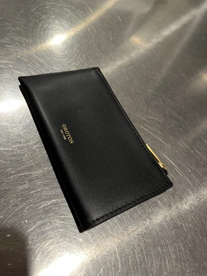 $25 • Buy Oroton Black 8 CC Purse