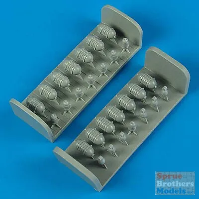 QBT72356 1:72 Quickboost B-17 Flying Fortress Oxygen Cylinders #72356 • $14.89