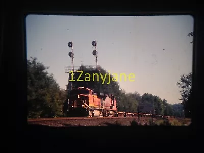 4S07 TRAIN SLIDE Railroad 35MM Photo BNSF 4901 WABASH WASHINGTON 8-17-02 • $8.96