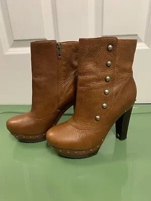 UGG Australia Cosima Mid Brown Leather Stud Ankle Platform Heel Boots Size 9.5 • $129.99