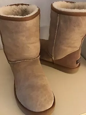 Uggs Australia Women Chestnut Brown Classic Short Boots US 11 Euro 42 • $45