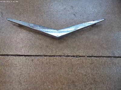 $29.50 • Buy Ornament Hood Panel 1956Vintage Chevrolet Original Chrome V8 V Emblem OEM Belair