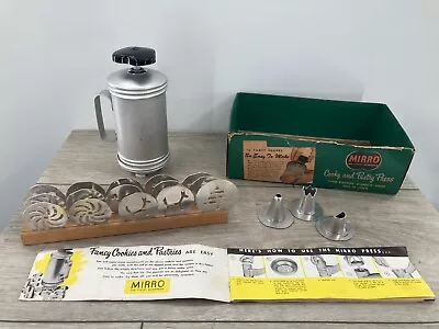 Vintage Mirro Cookie Cooky Pastry Press 15 Discs 3 Tips Recipe Booklet Box 358AM • $99.99