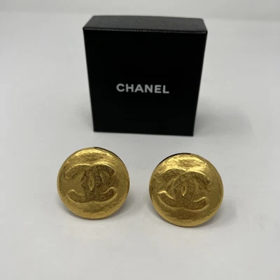 $599.99 • Buy Chanel Rare Vintage 1993 CC Logo Clip On Earrings Gold Plated