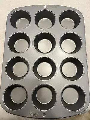 £5.99 • Buy Wilton Recipe Right 12 Hole Muffin/Cupcake Baking Tin - 2105-954. New And Unused