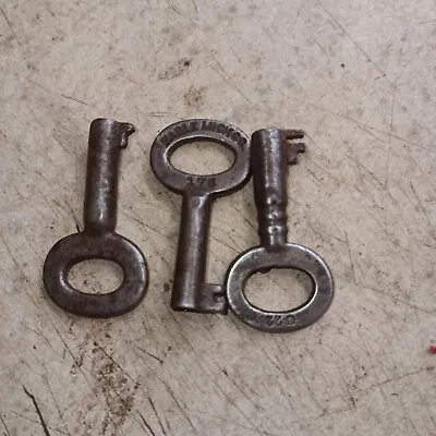 3 Vintage Open Barrel Steam Trunk Keys #g22 • $20