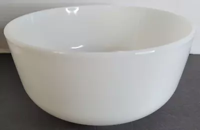 Vintage Federal 2 1/2 QT Milk Glass White Mixing Serving Bowl 4.25  H X 8 Dia • $13
