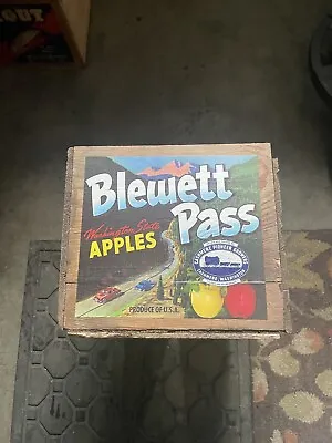 Vintage Blewett Pass Cashmere Fruit Growers Washington Apples Wooden Crate Box • $35