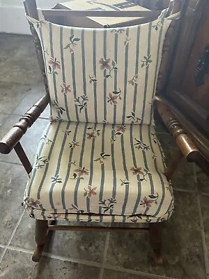 Antique Vintage Old SOLID Oak Wood Wooden Rocking Chair With Cushioned Seat • $69.99