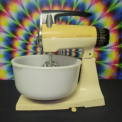 Vintage Sunbeam Mixmaster Stand Mixer 12 Speed With Bowl & 2 Beaters • $45