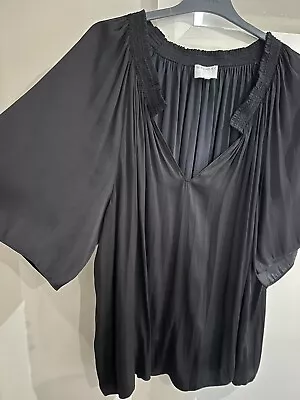 $20 • Buy Witchery Top - Black - Size 16 (label Cut Off)