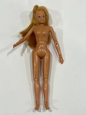 1972 Vintage Articulated Mego Dinah-Mite Action Figure Doll 7.5  For PARTS • $9