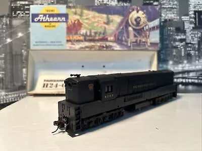 Athearn HO Train Locomotive PENNSYLVANIA H24-66 Train Master DUMMY #8703 • $39