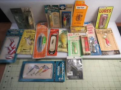 18 Pc Lot Vintage Fishing Lures BURKE Arbogast South Bend Johnson Al's Miller ++ • $49.99