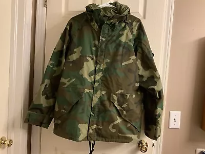 Military Jacket Medium Short GoreTex Cold Weather Parka Woodland Camouflage Army • $55