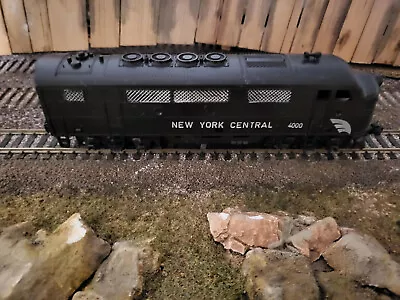 HO F3 New York Central Locomotive And Caboose By Marx • $30