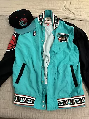 100% Authentic Mitchell Ness Vancouver Grizzlies Warm Up Jacket And SnapBack • $115