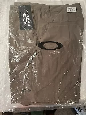 Men's Oakley Canteen Golf Shorts Size 36W.  Great Gift For Dads. In Orig Package • $22