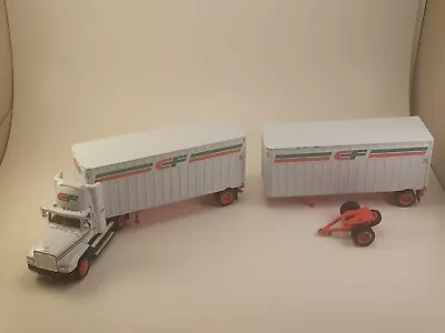 CF MotorFreight 18-Wheel Tractor Double Trailer • $19.99