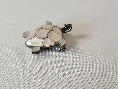 Turtle Pendant & Brooch 925 Silver Mother Of Pearl Shell 2.94 Gram • $11