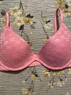 Victoria’s Secret PINK Scoop Neck Bra Lacey Pink Size 34 C Bra  • $7.88