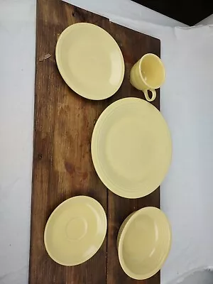 5 PIECE VINTAGE YELLOW FIESTA PLACE SETTING-FIESTAWARE -HLC - Bowl Plates Cup • $19.99