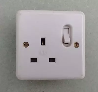 Vintage 1960s MK 13A Switched Single Socket Ivory • £12.99