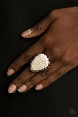 Paparazzi  Marble Mecca - White Ring • $3