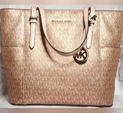 Michael Kors Voyager Rose Gold Large Tote EUC • $85