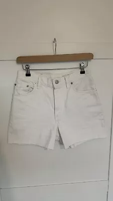 Vintage Levi White/Off-white Denim High Waisted Shorts Size 8 • £20