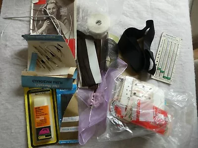 Small Box Of Vintage Haberdashery Bundle Cottons Needles Mending 60s 70s 80s 90s • £4.99