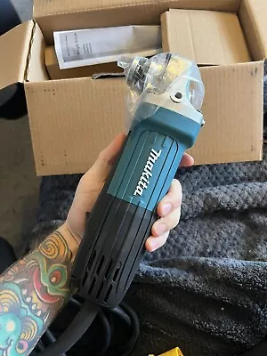 £75 • Buy Makita Angle Grinder 110v