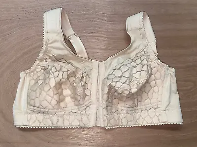 Miss Mary Of Sweden Women's Wireless Front Close Bra ( Nude - 38B ) • $24.99