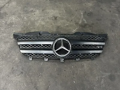 2007-2013 Mercedes Sprinter Front Grill Oem 3056 • $249.99