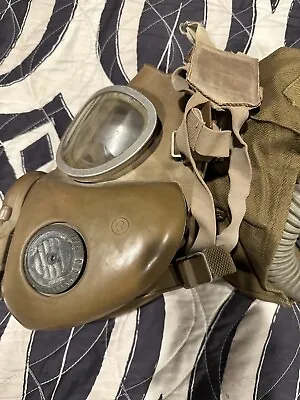 2 Russian US American Army Military Full Face Green Gas Masks Lot Set Vintage • $24.99