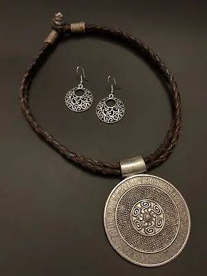 Large 6cm Silver Metal Pendant Amulet Mandala Leather Necklace Choka & Earrings • $23.16