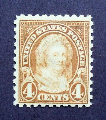 585 MNH 4c Martha Washington Perf 10  1923-1926 • $1.99