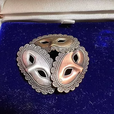 Vintage Mardi Gras Mask Theatre Masks Brooch By K&T 3 Tone • £7.99