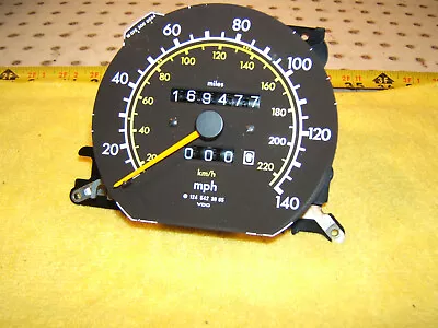 Mercedes 1995 W124 E300D 6yl Diesel VDO Speedo Genuine OEM 1 Gauge169477 Miles • $375