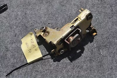 VW T2 Camper Cab Door Lock Mechanism Left Side Late Bay # 211 837 015H (LBVL24) • $39.83